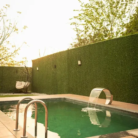 Alya Guest house